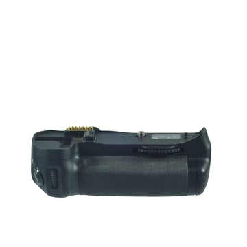Nikon MD-D10 (R0593)